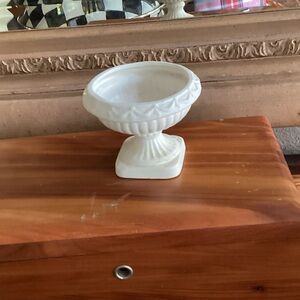 White Mini Decorative Urn Toy Accessory doll house vintage